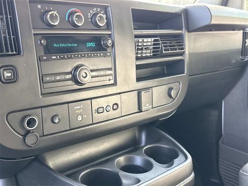 Used 2017 Chevrolet Express 3500 image 13