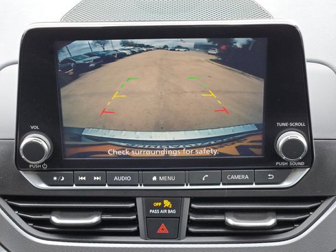 Used 2023 Nissan Altima 2.5 SR image 17