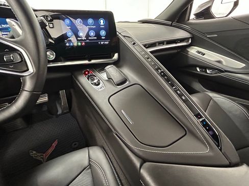 Used 2023 Chevrolet Corvette Stingray Coupe w/ Z51 Performance Package image 22