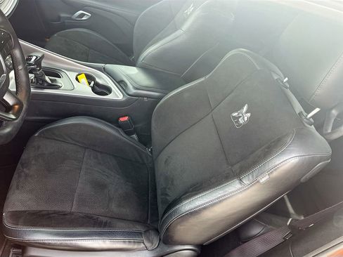 Used 2022 Dodge Challenger R/T Scat Pack w/ Dynamics Package RWD image 19