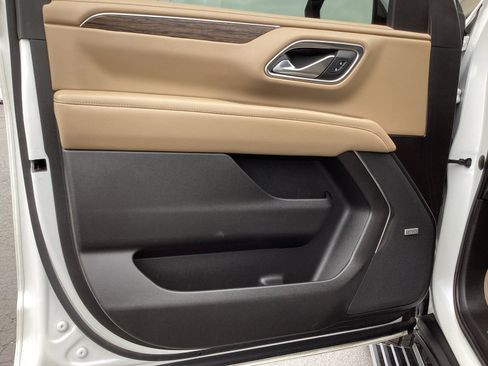 Used 2021 Chevrolet Tahoe Premier image 32