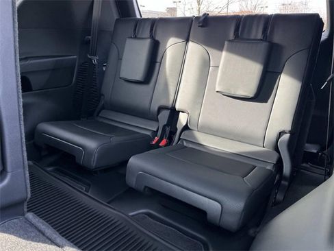 Certified 2024 Lexus LX 600 4WD w/ Appearance Package image 23