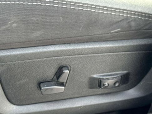 Used 2024 RAM 3500 Big Horn image 12