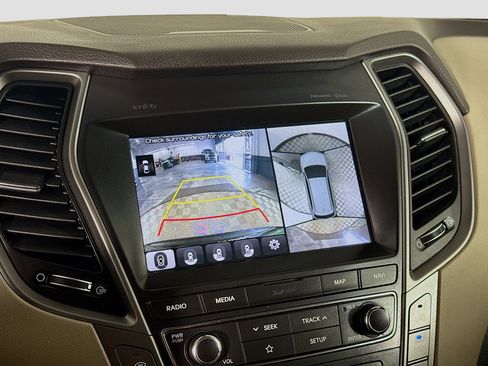 Used 2019 Hyundai Santa Fe XL image 19