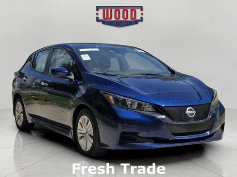 Used 2025 Nissan Leaf S FWD image 1