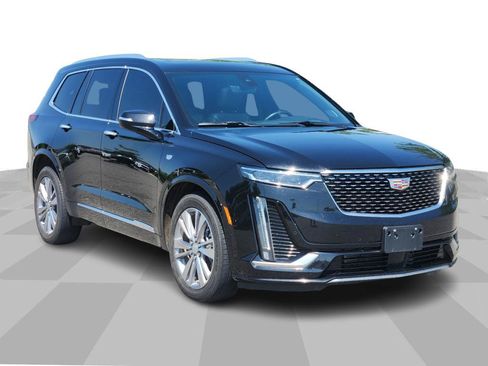Used 2023 Cadillac XT6 Premium Luxury w/ Technology Package AWD/4WD image 1