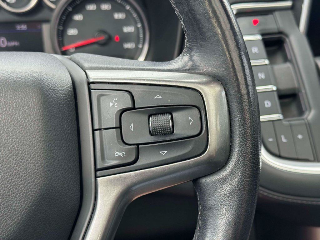 Used 2021 Chevrolet Suburban LT w/ LT Signature Package AWD/4WD image 25