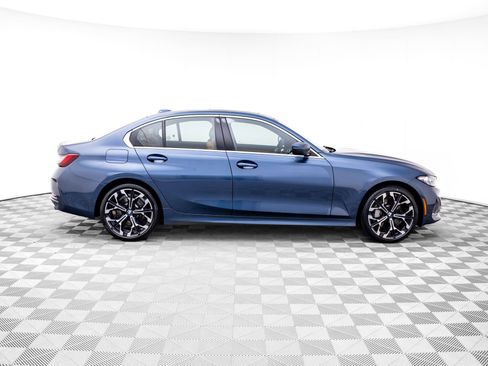 Certified 2025 BMW 330i xDrive Sedan AWD/4WD image 6