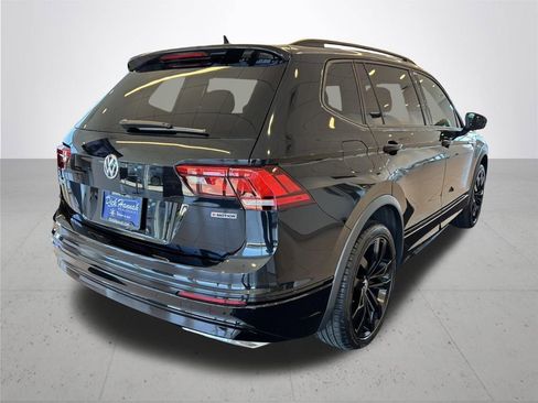 Used 2020 Volkswagen Tiguan SE R-Line AWD/4WD image 7