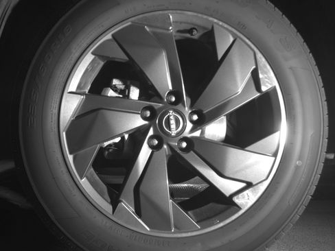 Used 2025 Nissan Rogue SV FWD image 12