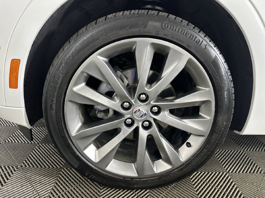 Used 2022 Buick Envision Avenir w/ Technology Package II AWD/4WD image 37