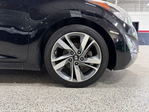 Used 2014 Hyundai Elantra Limited FWD image 15