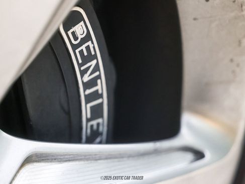 Used 2016 Bentley Mulsanne Speed image 41