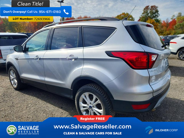 Used 2019 Ford Escape SEL AWD/4WD image 3