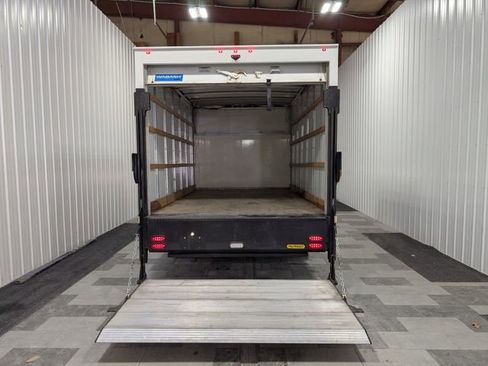 Used 2022 Chevrolet Express 3500 w/ Power Convenience Package RWD image 17