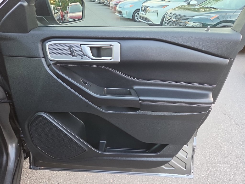 Used 2024 Ford Explorer Limited RWD image 42