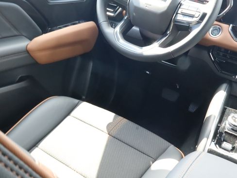 New 2026 GMC Canyon AT4 AWD/4WD image 13