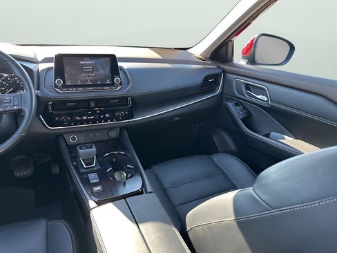 Used 2021 Nissan Rogue SL image 24