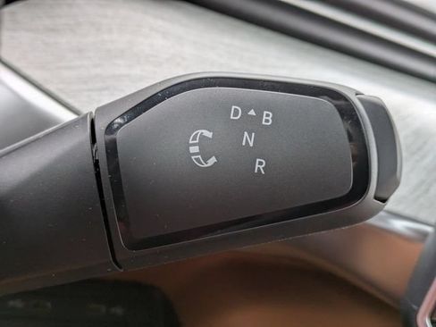 New 2025 Volkswagen ID. Buzz Pro S RWD image 31