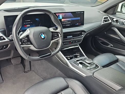Used 2025 BMW 430i Convertible w/ Premium Package RWD image 14