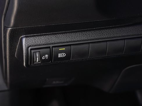 Certified 2022 Toyota Corolla XSE FWD image 18