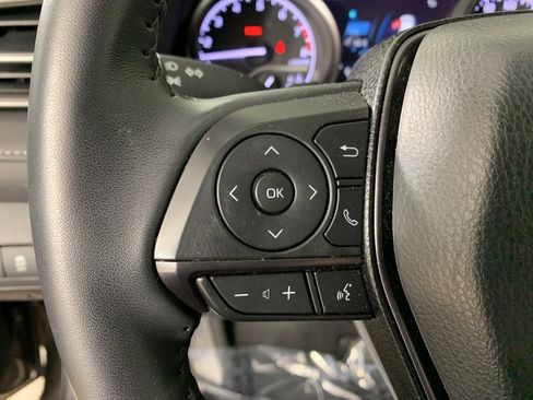 Used 2024 Toyota Camry SE w/ Convenience Package image 20