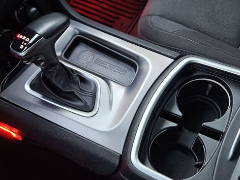 Used 2022 Dodge Charger SXT image 25