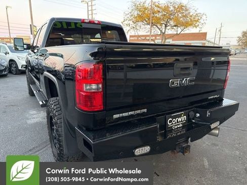 Used 2018 GMC Sierra 3500 Denali w/ Duramax Plus Package image 7