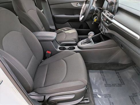 Used 2020 Kia Forte LXS image 20