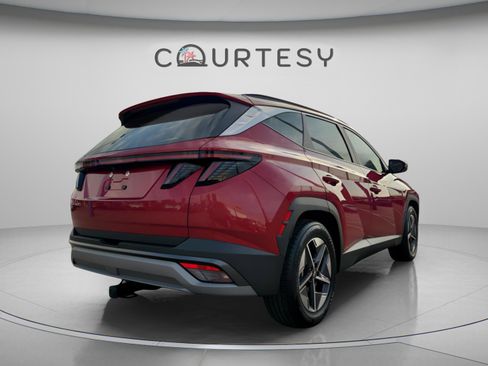Used 2025 Hyundai Tucson SEL FWD image 7