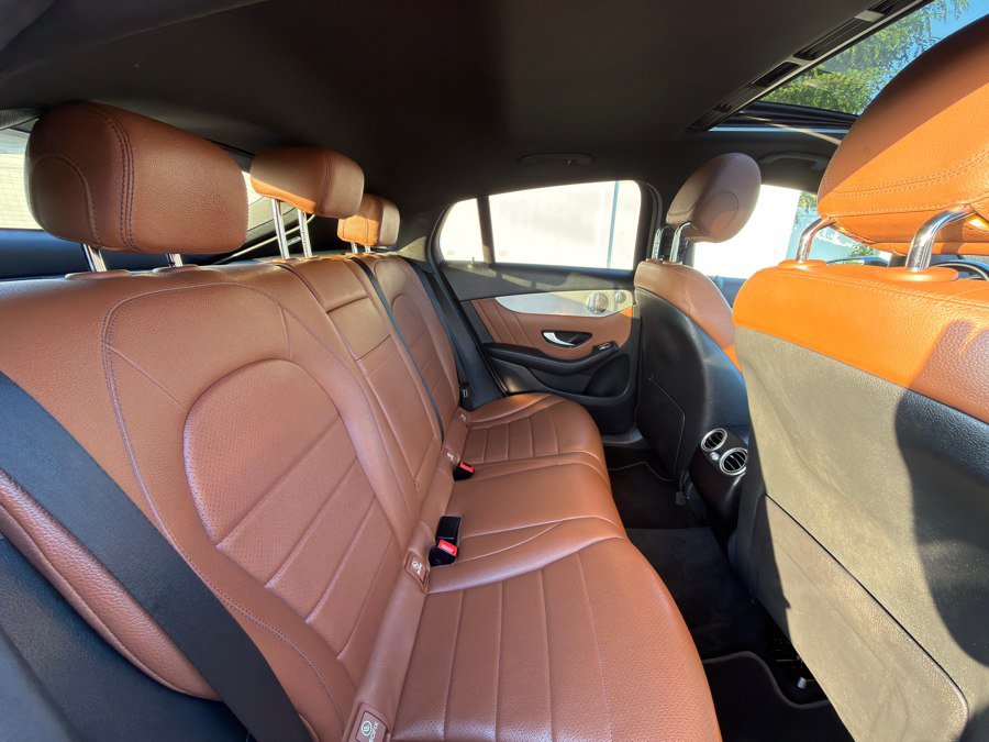Used 2020 Mercedes-Benz GLC 300 4MATIC Coupe image 36