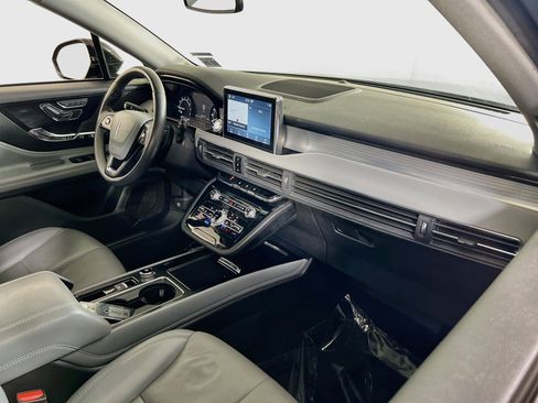 Used 2021 Lincoln Corsair AWD w/ Premium Package image 29