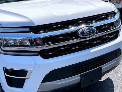 Used 2024 Ford Expedition Max Limited RWD image 33