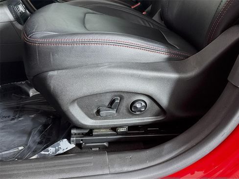 Used 2016 Jeep Renegade Latitude FWD image 22