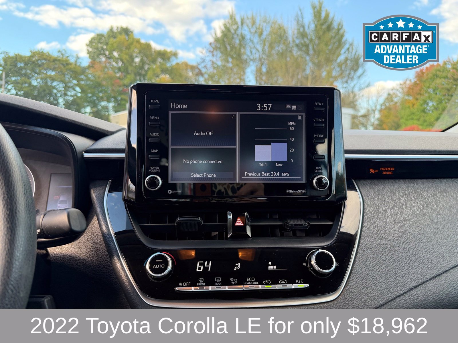 Used 2022 Toyota Corolla LE FWD image 16