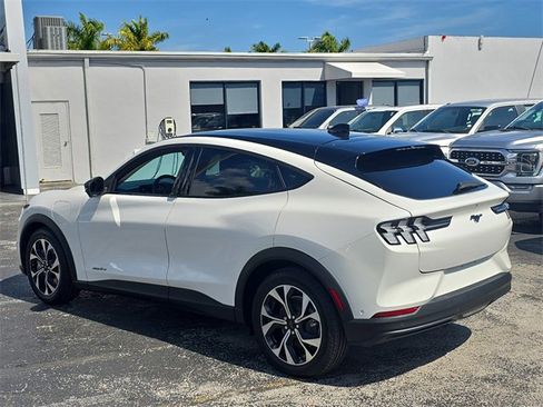 Used 2024 Ford Mustang Mach-E Select image 4