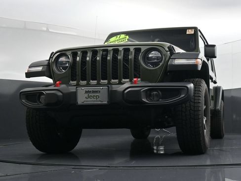 Used 2021 Jeep Wrangler Unlimited Rubicon AWD/4WD image 32