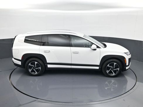 New 2026 Hyundai Ioniq 9 S image 16