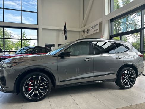 Used 2022 Acura MDX Type S AWD/4WD image 4
