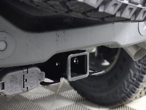 New 2025 Ford Bronco Outer Banks w/ Sasquatch Package image 23