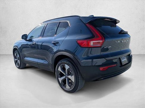 New 2026 Volvo XC40 B4 Plus w/ Climate Package image 9