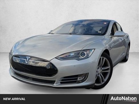 Used 2015 Tesla Model S 85D image 1