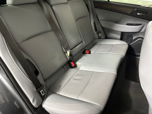 Used 2018 Subaru Outback 2.5i Limited image 28