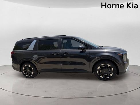 New 2026 Kia Carnival EX FWD image 3