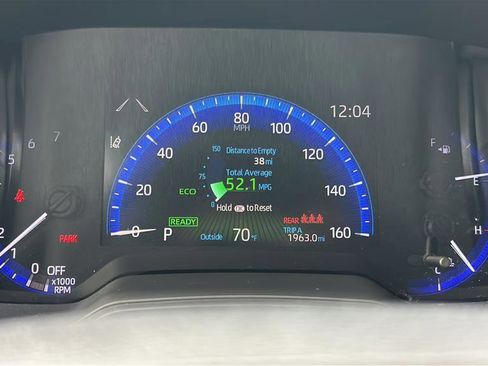 Used 2020 Toyota Corolla LE FWD image 22
