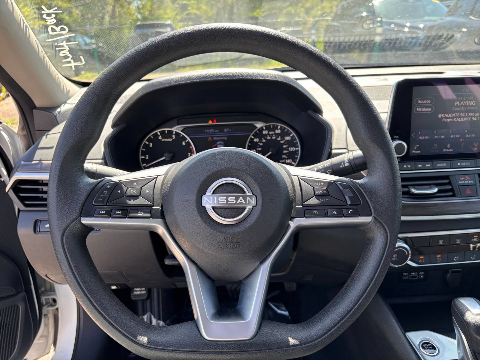 Used 2025 Nissan Altima 2.5 SV FWD image 27
