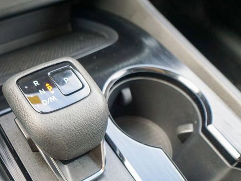 Used 2022 Nissan Rogue SV w/ SV Premium Package image 29