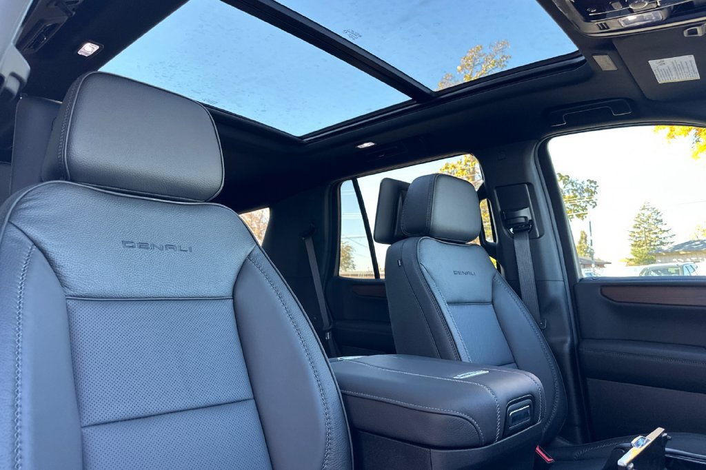 New 2027 GMC Yukon Denali w/ Denali Reserve Package AWD/4WD image 22
