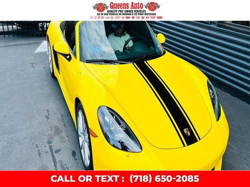 Used 2017 Porsche 718 Boxster image 9