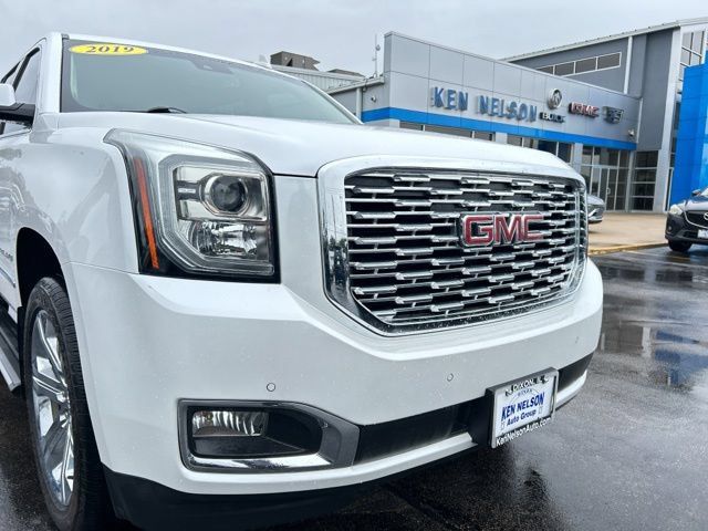 Used 2019 GMC Yukon XL Denali w/ Denali Ultimate Package AWD/4WD image 4